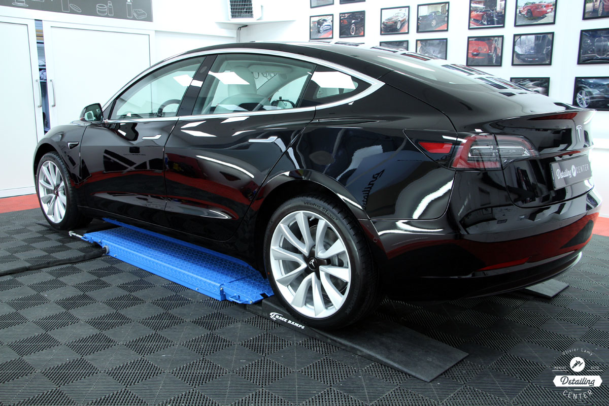 Protection PPF Tesla Model 3: le choix de la sérénité - Maniac-Auto  Detailing Center